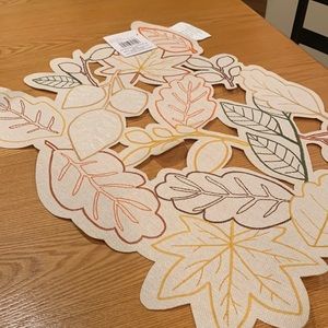 NWT Celebrate It leaf placemat